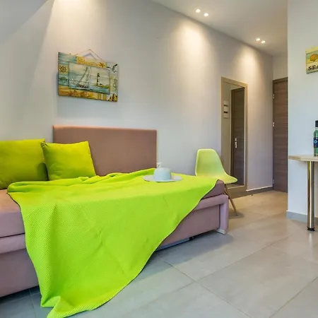 Iria's Luxury *