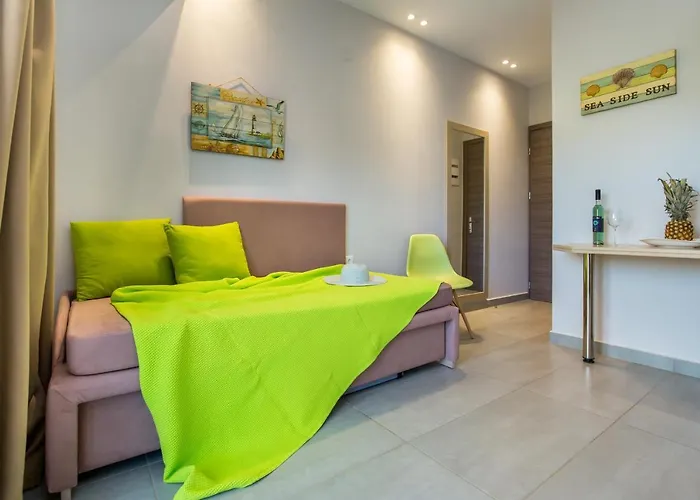 Iria's Luxury *