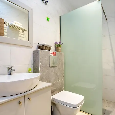 Iria's Luxury * Limenaria (Thasos)