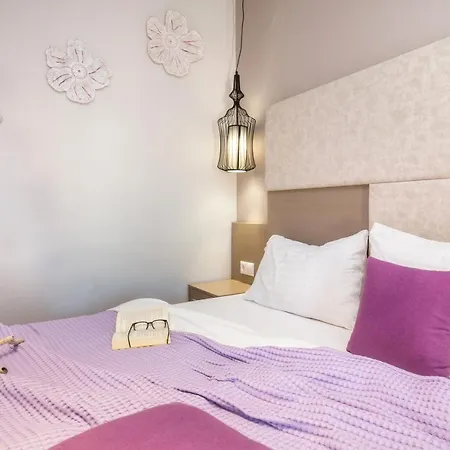 Iria's Luxury לימנריה