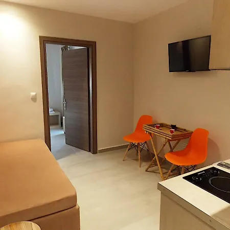 Iria's Luxury דירה *